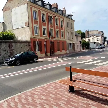 Appartement Cosy A Honfleur De 40 M² Avec Parking Prive Apartment