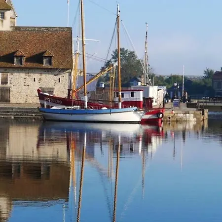 Appartement Cosy A Honfleur De 40 M² Avec Parking Prive Apartment